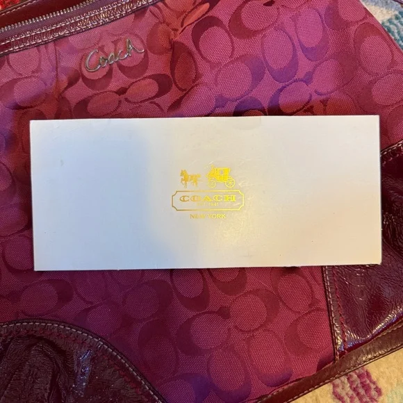 Coach Burgundy Shoulder Bag - Picture 5 of 8